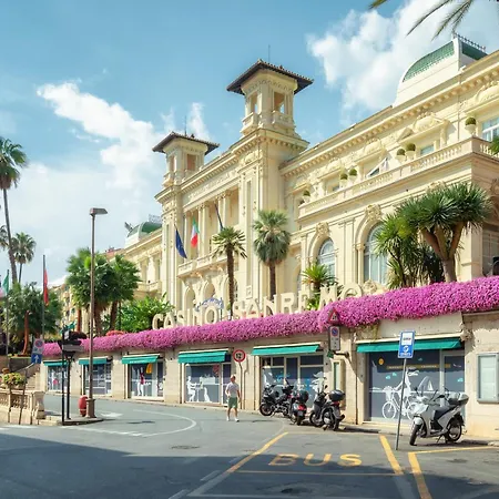 La Meraviglia Del Centro Storico Ac & Wi‑fi - Happy 公寓 圣雷默